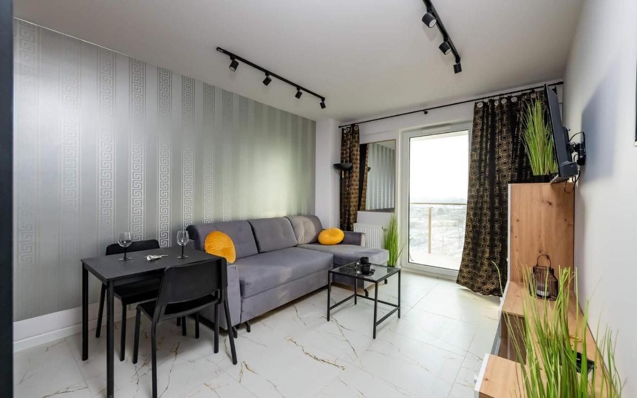 Loveroom Panorama Park Jacuzzi Bialystok Bagian luar foto