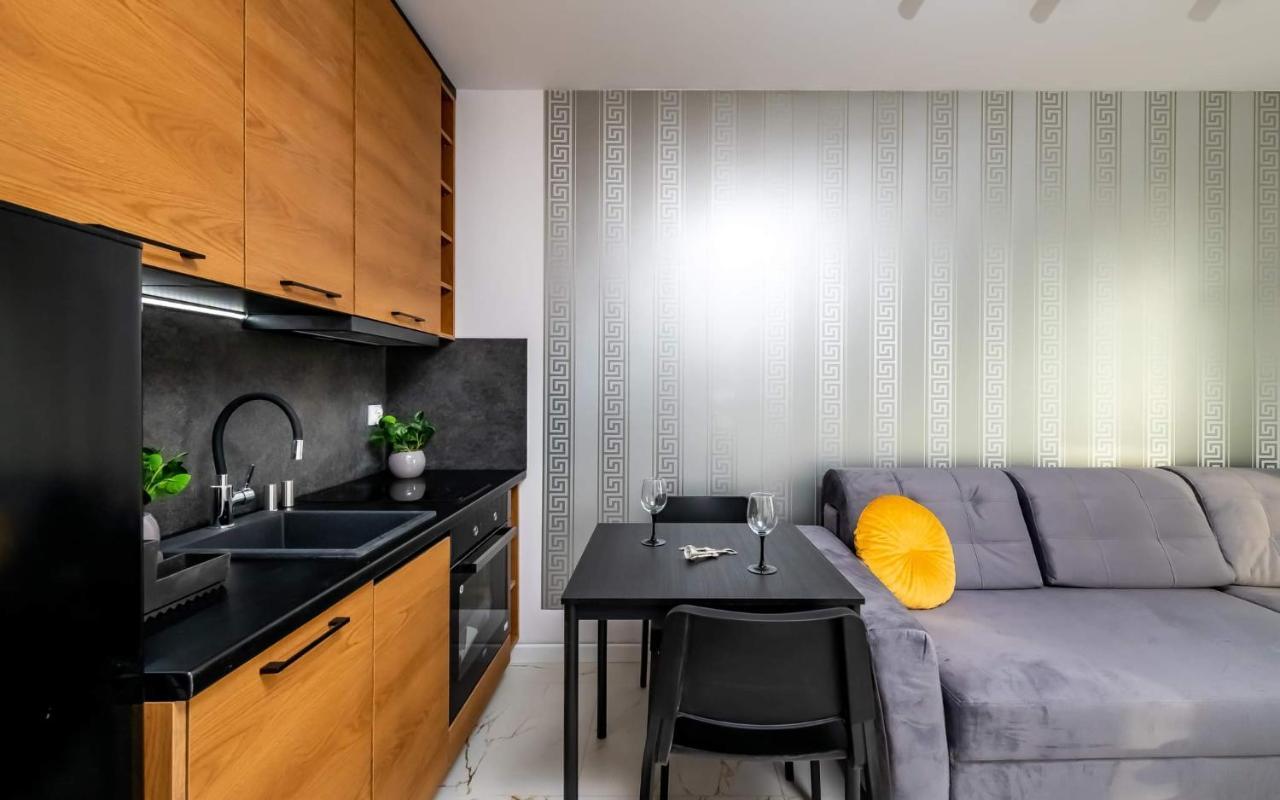Loveroom Panorama Park Jacuzzi Bialystok Bagian luar foto
